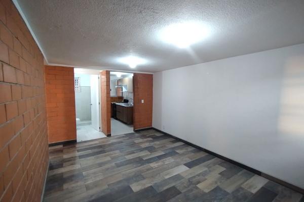 Foto de inmueble en Avenida Río de los Remedios, Col. Candelaria Ticomán C.P. 07310, Gustavo A. Madero
