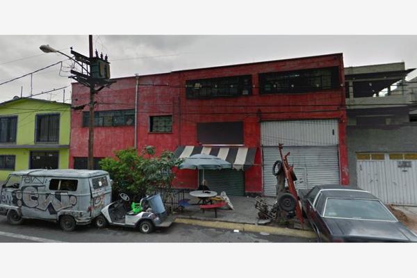 Foto de inmueble en AV. RIVA PALACIO #81, Col. Pavón Sección Silvia C.P. 57610, Nezahualcóyotl