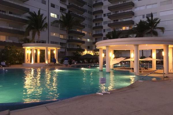 Foto de inmueble en Ave. Sabalo Cerritos #206, Col. Quintas del Mar C.P. 82112, Mazatlán