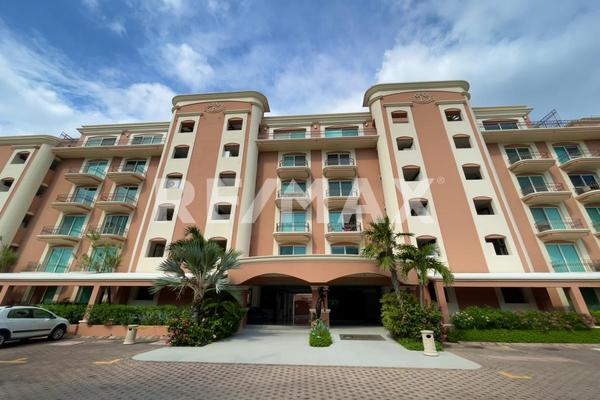 Foto de inmueble en Av. Sábalo Cerritos "Marina Costa Bonita", Col. Marina Mazatlán C.P. 82103, Mazatlán