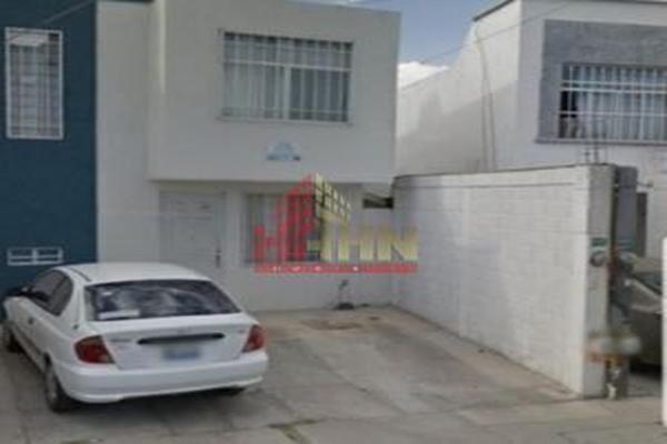 Foto de inmueble en Av. San Daniel, Col. Paseos de San Miguel C.P. 76118, Querétaro