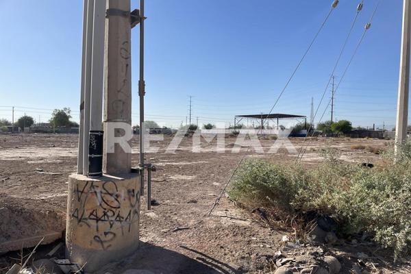 Foto de inmueble en avenida san hipolito s/n, Col. Progreso C.P. 21188, Mexicali