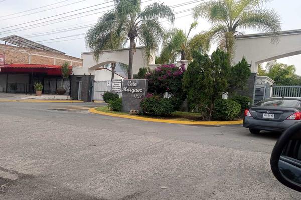 Foto de inmueble en Avenida San Jose del Valle, Col. Real Del Valle C.P. 45654, Tlajomulco de Zúñiga
