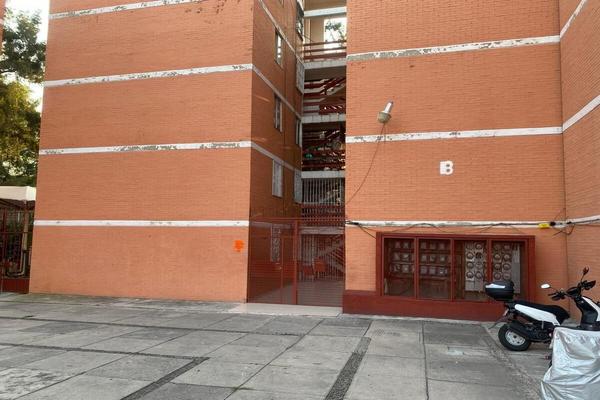 Foto de inmueble en Av. San Juan de Aragón, Col. El Coyol C.P. 07420, Gustavo A. Madero