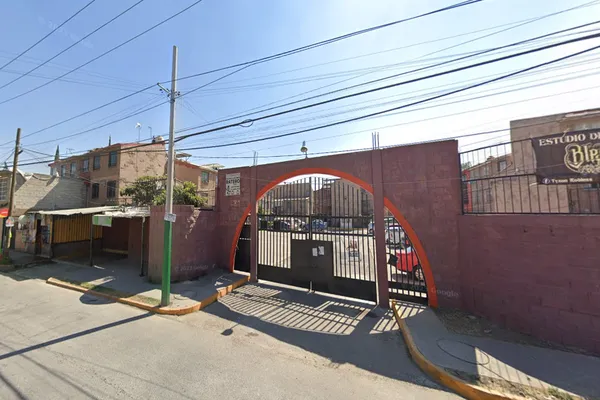 Foto de inmueble en AV SAN LUIS #0, Col. Misiones I C.P. 54870, Cuautitlán