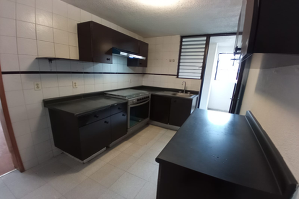 Foto de inmueble en Av. San Mateo Nopala, Col. Real San Mateo C.P. 53220, Naucalpan de Juárez
