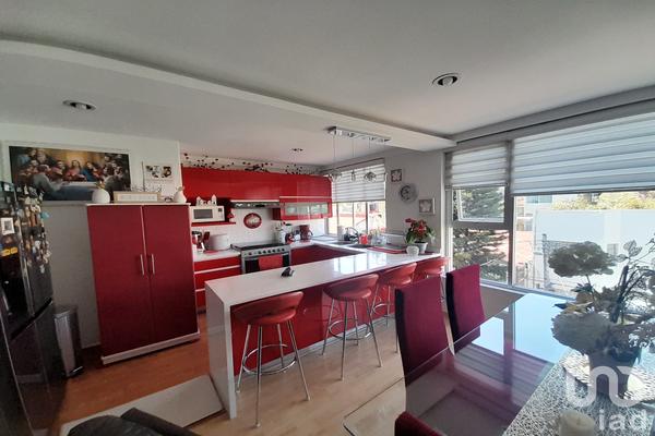 Foto de inmueble en Av. Sta. Cruz del Monte #173, Col. Santa Cruz del Monte C.P. 53110, Naucalpan de Juárez