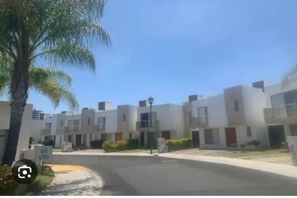 Foto de inmueble en Av Santa Fe #1, Col. Juriquilla Santa Fe C.P. 76230, Querétaro