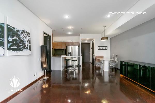 Foto de inmueble en Av. Santa Fe, Col. Santa Fe Cuajimalpa C.P. 05348, Cuajimalpa de Morelos