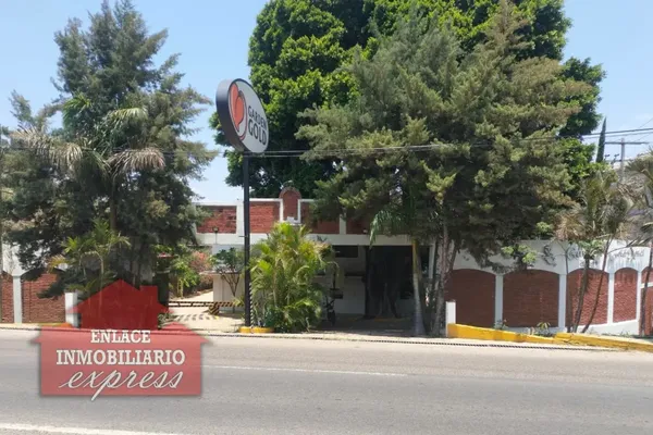 Foto de inmueble en Avenida Símbolos Patrios, Col. San Agustin de las Juntas C.P. 71260, San Agustín de las Juntas