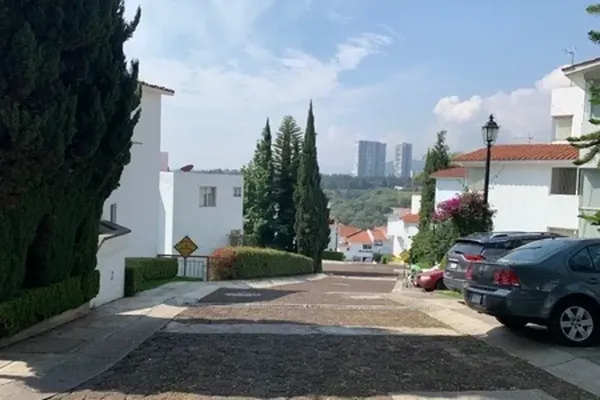 Foto de inmueble en AV TAMAULIPAS #172, Col. Santa Lucia C.P. 01500, Álvaro Obregón