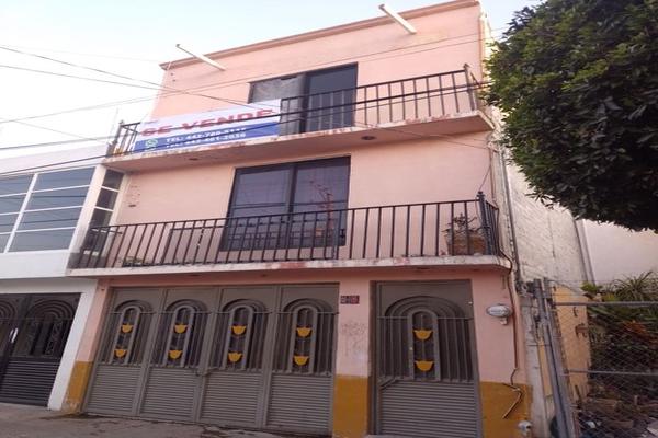 Foto de inmueble en Av. Tarahumaras #16, Col. Las Azucenas C.P. 76116, Querétaro