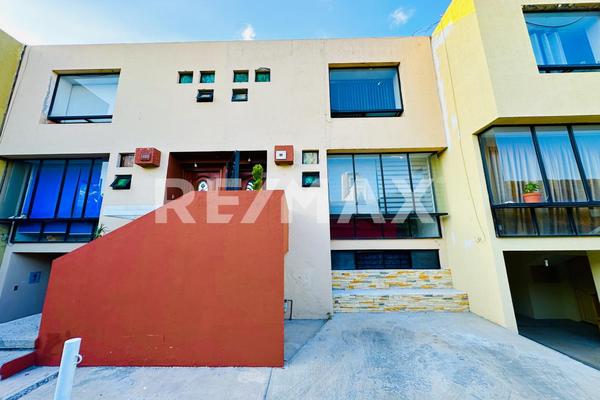 Foto de inmueble en Av. Tecnológico, Col. Niños Héroes C.P. 76010, Querétaro