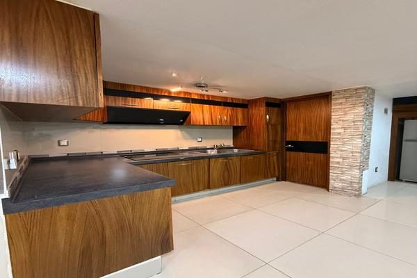 Foto de inmueble en Avenida Torres Bodet, Col. El Sauz C.P. 45638, San Pedro Tlaquepaque