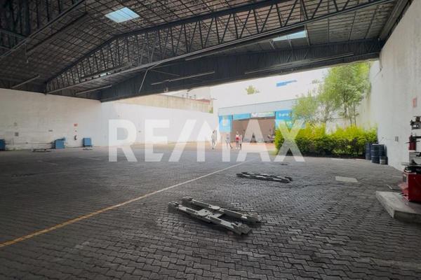 Foto de inmueble en Av. Universidad, Col. Copilco El Bajo C.P. 04340, Coyoacán