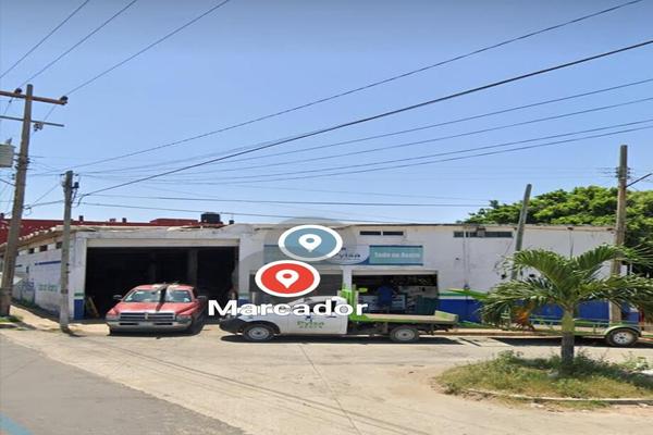 Foto de inmueble en Avenida Universidad Veracruzana 1510, Col. Emiliano Zapata C.P. 96560, Coatzacoalcos