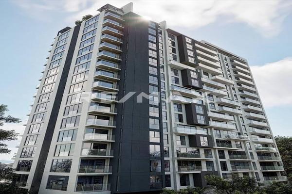 Foto de inmueble en Av.  Universidad, Col. Virreyes Residencial C.P. 45110, Zapopan