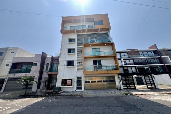 Foto de inmueble en Av. Ursulo GalvanBoca del Río, Col. Ejido Primero de Mayo Norte C.P. 94297, Boca del Río