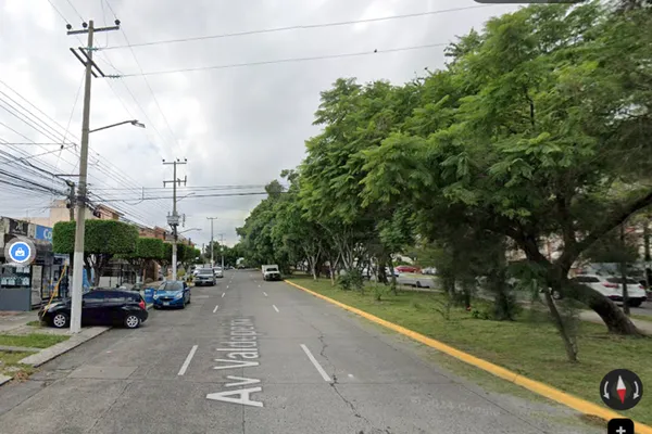 Foto de inmueble en Av. Valdepeñas #2356, Col. Lomas de Zapopan C.P. 45130, Zapopan