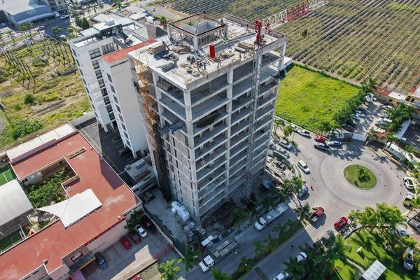 Foto de inmueble en av valle de atemajac, Col. Jardín Real C.P. 45136, Zapopan