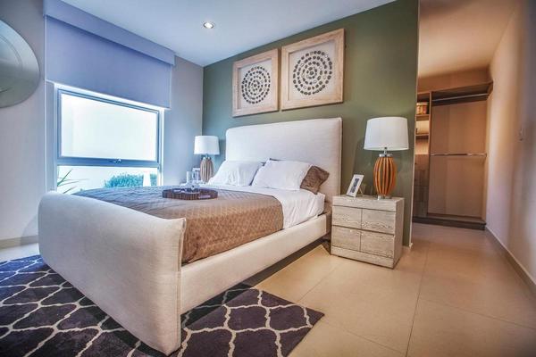 Foto de inmueble en AV. VALLE DE OROCONDESA CIMATARIO, Col. El Pueblito Centro C.P. 76900, Corregidora