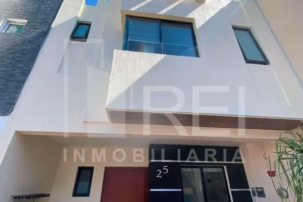 Foto de inmueble en Avenida Valle de San Isidro #260, Col. Valle de San Isidro C.P. 45133, Zapopan