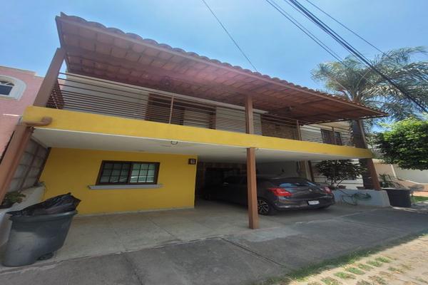 Foto de inmueble en Av. Valle de San Isidro, Col. Valle de San Isidro C.P. 45133, Zapopan