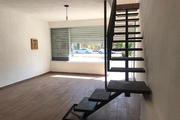 Foto de inmueble en Av. Venustiano Carranza, Col. Del Valle C.P. 78200, San Luis Potosí