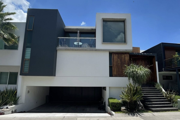 Foto de inmueble en Av Verona, Col. San Juan de Ocotan C.P. 45019, Zapopan