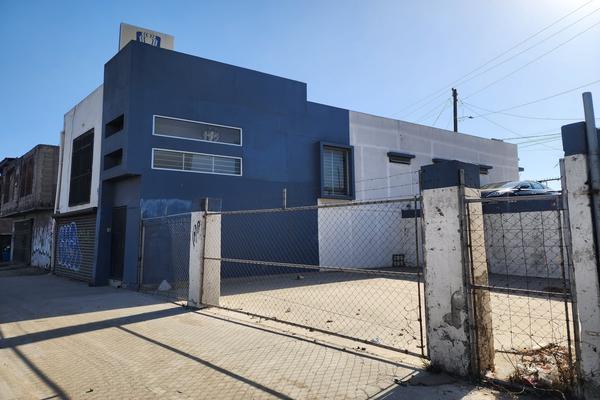 Foto de inmueble en Av. Vía Rápida Pte., Col. Anexa 20 de Noviembre C.P. 22100, Tijuana