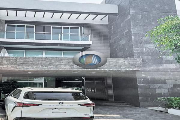 Foto de inmueble en Av. Vicente Guerrero, Col. Lomas de Cortes C.P. 62240, Cuernavaca