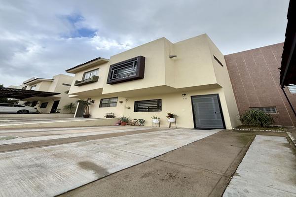Foto de inmueble en Av. Vista del Puerto, Col. Las Terrazas Residencial C.P. 45599, San Pedro Tlaquepaque