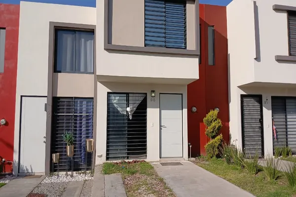 Foto de inmueble en AVENIDA VISTA ORIENTE #1274, Col. Vista Sur Residencial C.P. 45640, Tlajomulco de Zúñiga