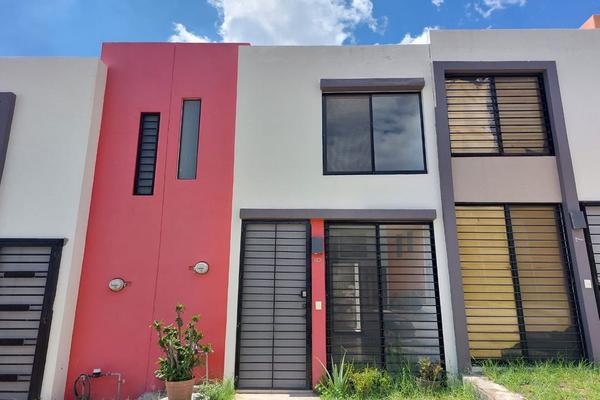 Foto de inmueble en Av. Vista poniente #1133, Col. Valle de Tlajomulco C.P. 45640, Tlajomulco de Zúñiga