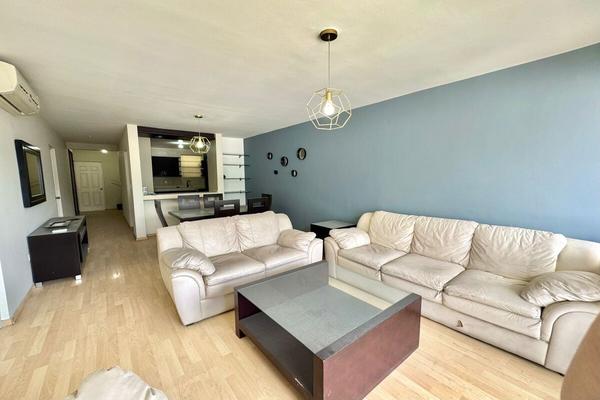 Foto de inmueble en Av Zapopan 5220Cumbres 4to sector64369 MonterreyN.L., Col. Cumbres Elite 4 Sector C.P. 64349, Monterrey