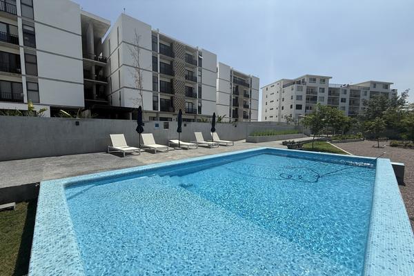 Foto de inmueble en Avenida Zapopan, Col. Las Cumbres 4 Sector B C.P. 64619, Monterrey