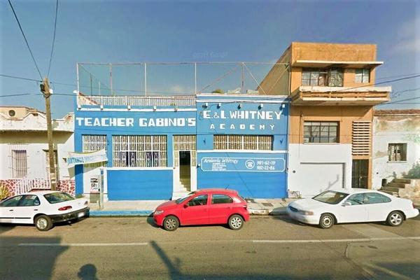 Foto de inmueble en Av. Zaragoza, Col. Centro C.P. 82000, Mazatlán
