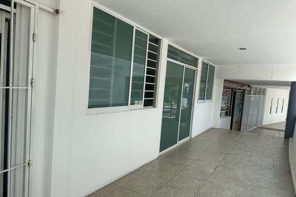 Foto de inmueble en Av Zaragoza, Col. Los Candiles C.P. 76903, Corregidora