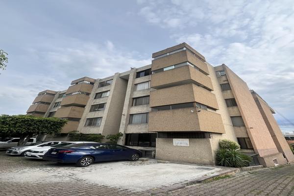 Foto de inmueble en Ávila Camacho, Col. Jacarandas C.P. 45160, Zapopan