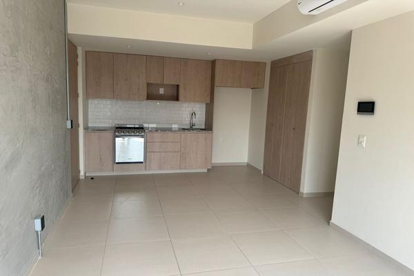 Foto de inmueble en AvPlan de San Luis, Col. Lomas Del Country C.P. 44610, Guadalajara