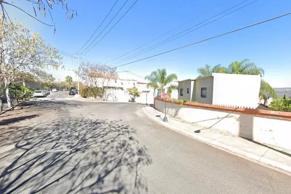 Foto de inmueble en AYEQUI, Col. Paseos de Santiago C.P. 45410, Tonalá
