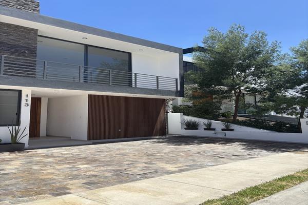 Foto de inmueble en Azaleas, Col. Ciudad Bugambilia C.P. 45237, Zapopan