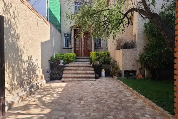 Foto de inmueble en Azucenas, Col. San Lorenzo Atemoaya C.P. 16400, Xochimilco