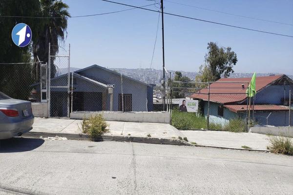 Foto de inmueble en azueta, Col. Libertad C.P. 22400, Tijuana