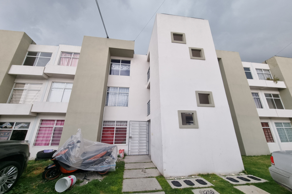 Foto de inmueble en CDA AVENIDA OCEANO PACIFICO LOS HROES TIZAYUCA 30131912349, Col. Los Héroes Tizayuca C.P. 43816, Tizayuca