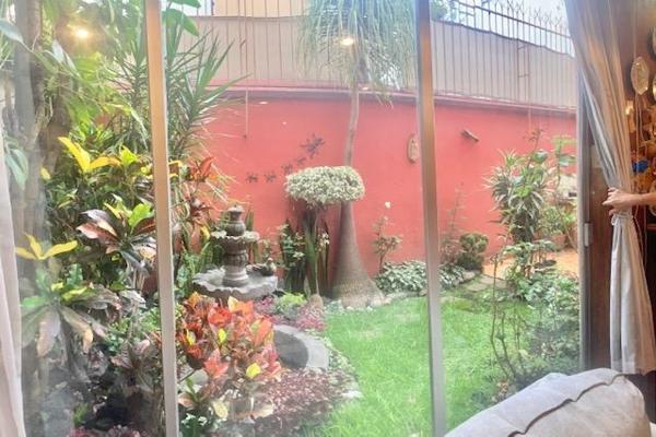 Foto de inmueble en P.º Cedros, Paseos de Taxqueña, 04250 Ciudad de México, CDMX, Col. Paseos de Taxqueña C.P. 04250, Coyoacán