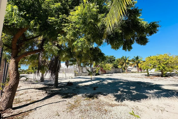 Foto de inmueble en C. 19C, 97336 Chelem, Yuc., Col. Yucalpeten C.P. 97336, Progreso