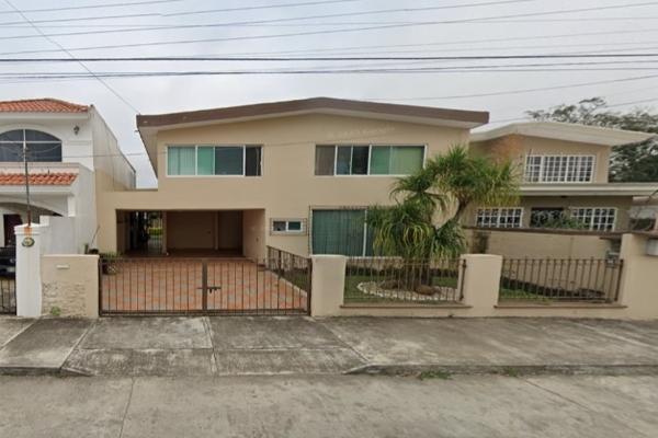 Foto de inmueble en Calle Río Jamapa 64 #64, Col. Jardines de Tuxpan C.P. 92890, Tuxpan