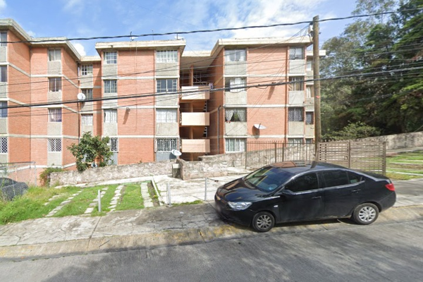 Foto de inmueble en Océano Atlántico, Col. Lomas Lindas I Sección C.P. 52947, Atizapán de Zaragoza