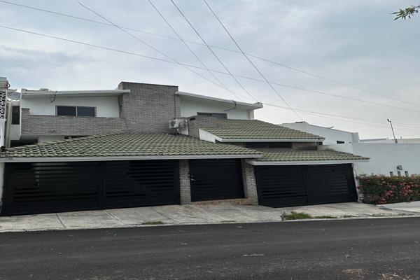 Foto de inmueble en San Fernando , Col. Ciudad Satélite C.P. 64960, Monterrey